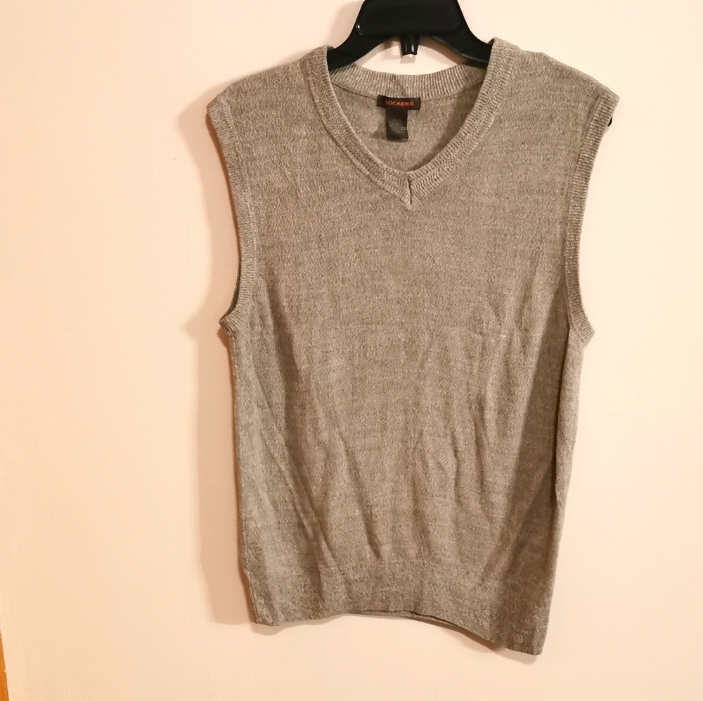 Dockers vest  size M